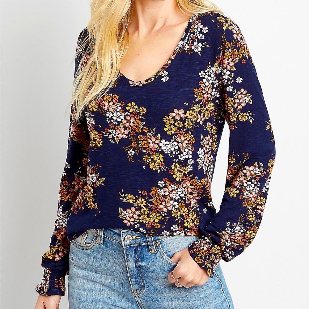 Gorgeous Navy Floral Stretch Long Sleeve Top Sz M